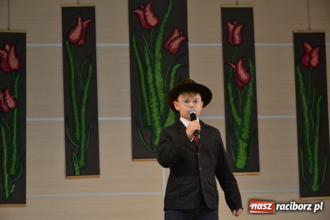 Zdjęcie w galerii na portalu naszraciborz.pl: W Tworkowie odbyła się jubileuszowa edycja Gminnego Konkursu Gwary Śląskiej wiadomości z regionu