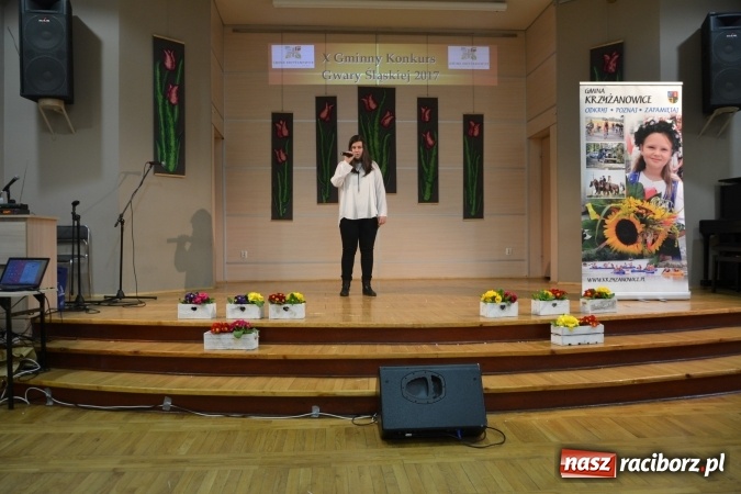 Zdjęcie w galerii na portalu naszraciborz.pl: W Tworkowie odbyła się jubileuszowa edycja Gminnego Konkursu Gwary Śląskiej wiadomości z regionu