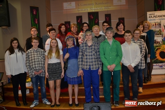 Zdjęcie w galerii na portalu naszraciborz.pl: W Tworkowie odbyła się jubileuszowa edycja Gminnego Konkursu Gwary Śląskiej wiadomości z regionu
