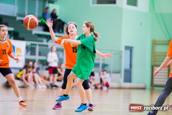 Zdjęcie w galerii na portalu naszraciborz.pl: Miejski Finał Koszykówki Dziewczyn Szkół Gimnazjalnych wiadomości z regionu