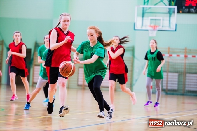 Zdjęcie w galerii na portalu naszraciborz.pl: Miejski Finał Koszykówki Dziewczyn Szkół Gimnazjalnych wiadomości z regionu