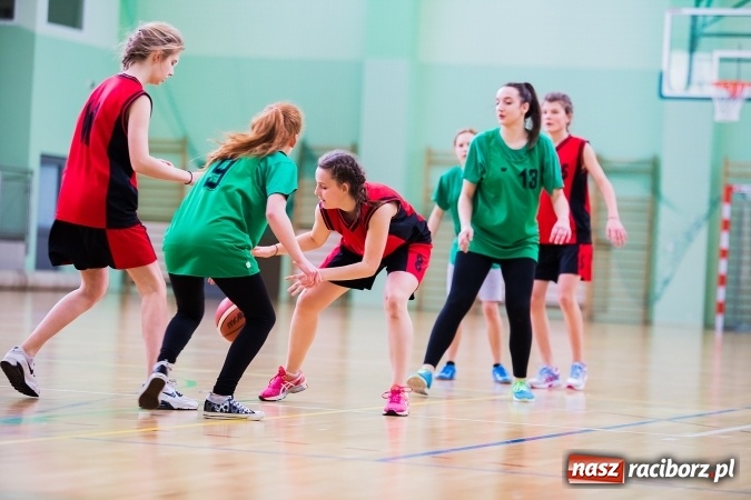 Zdjęcie w galerii na portalu naszraciborz.pl: Miejski Finał Koszykówki Dziewczyn Szkół Gimnazjalnych wiadomości z regionu