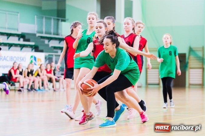 Zdjęcie w galerii na portalu naszraciborz.pl: Miejski Finał Koszykówki Dziewczyn Szkół Gimnazjalnych wiadomości z regionu