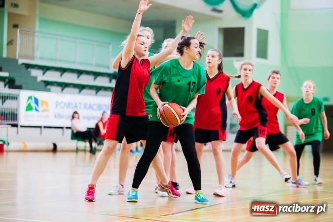 Zdjęcie w galerii na portalu naszraciborz.pl: Miejski Finał Koszykówki Dziewczyn Szkół Gimnazjalnych wiadomości z regionu