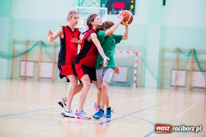 Zdjęcie w galerii na portalu naszraciborz.pl: Miejski Finał Koszykówki Dziewczyn Szkół Gimnazjalnych wiadomości z regionu