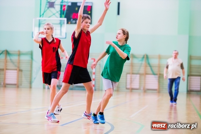 Zdjęcie w galerii na portalu naszraciborz.pl: Miejski Finał Koszykówki Dziewczyn Szkół Gimnazjalnych wiadomości z regionu