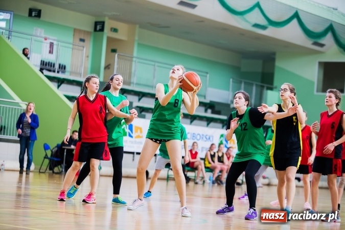 Zdjęcie w galerii na portalu naszraciborz.pl: Miejski Finał Koszykówki Dziewczyn Szkół Gimnazjalnych wiadomości z regionu