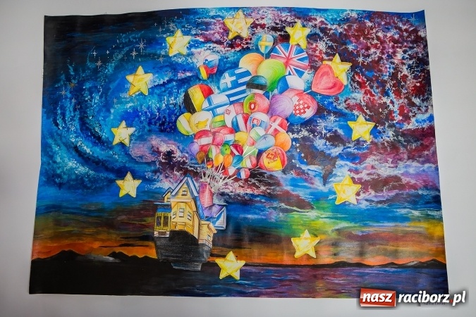 Zdjęcie w galerii na portalu naszraciborz.pl: Laureatki konkursu plastycznego w nagrodę pojadą do Strasburga! wiadomości z regionu