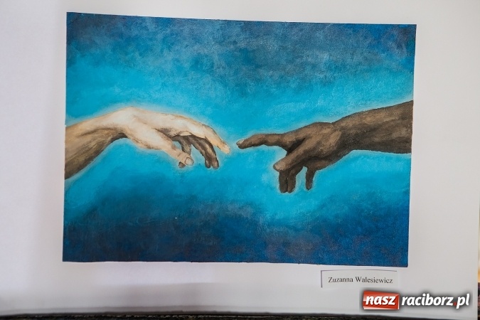 Zdjęcie w galerii na portalu naszraciborz.pl: Laureatki konkursu plastycznego w nagrodę pojadą do Strasburga! wiadomości z regionu