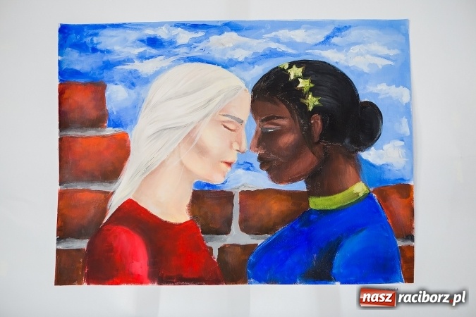 Zdjęcie w galerii na portalu naszraciborz.pl: Laureatki konkursu plastycznego w nagrodę pojadą do Strasburga! wiadomości z regionu