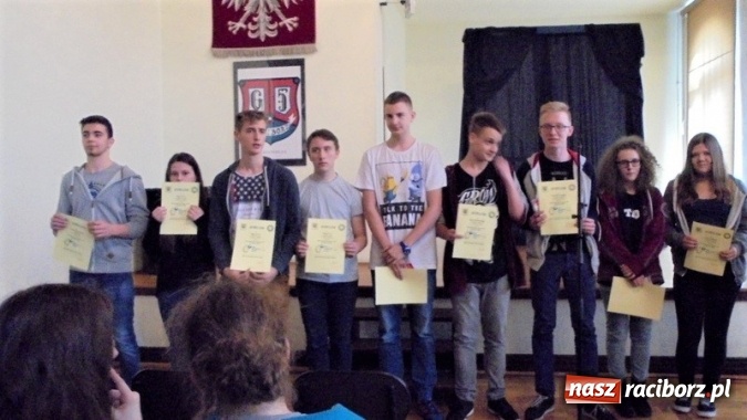 Zdjęcie w galerii na portalu naszraciborz.pl: Podsumowanie konkursów w Gimnazjum nr 5  wiadomości z regionu