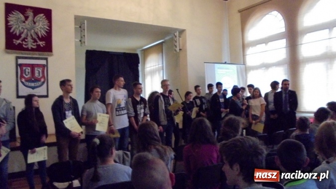 Zdjęcie w galerii na portalu naszraciborz.pl: Podsumowanie konkursów w Gimnazjum nr 5  wiadomości z regionu