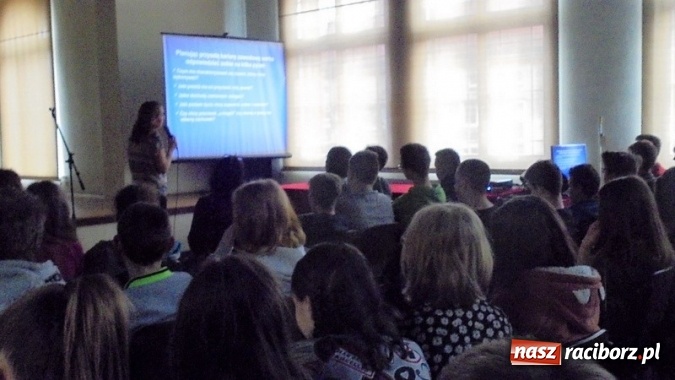 Zdjęcie w galerii na portalu naszraciborz.pl: Podsumowanie konkursów w Gimnazjum nr 5  wiadomości z regionu