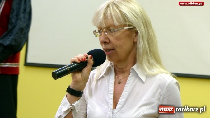 Zdjęcie w galerii na portalu naszraciborz.pl: Teatr Amatorski Na Zamku wystąpił w raciborskim szpitalu  wiadomości z regionu