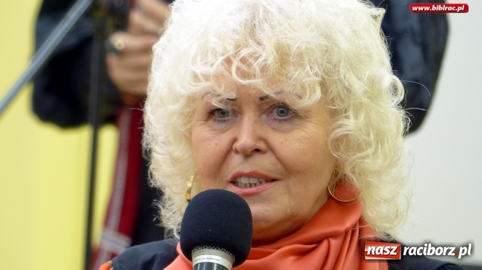 Zdjęcie w galerii na portalu naszraciborz.pl: Teatr Amatorski Na Zamku wystąpił w raciborskim szpitalu  wiadomości z regionu