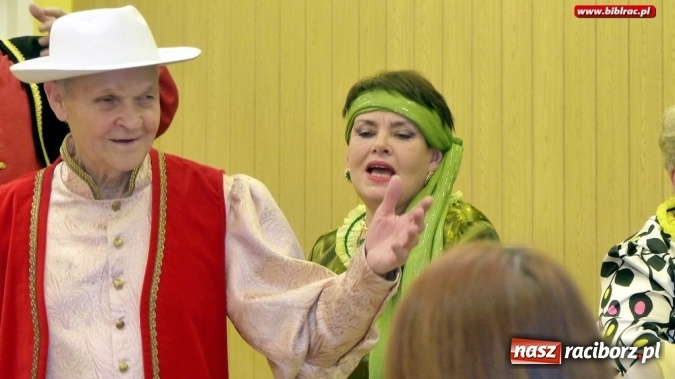 Zdjęcie w galerii na portalu naszraciborz.pl: Teatr Amatorski Na Zamku wystąpił w raciborskim szpitalu  wiadomości z regionu