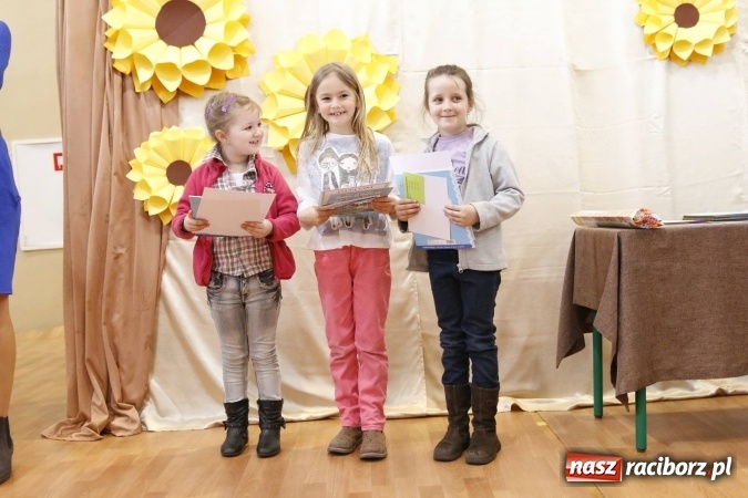 Zdjęcie w galerii na portalu naszraciborz.pl: Gala dla przedszkolaków w ZSOMS wiadomości z regionu