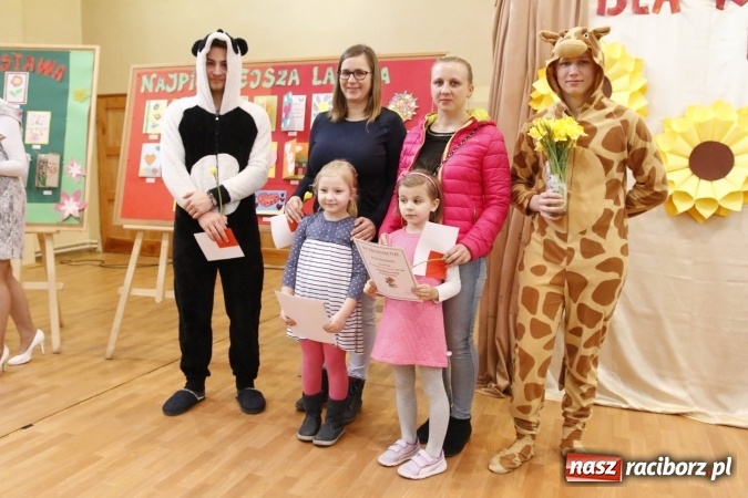 Zdjęcie w galerii na portalu naszraciborz.pl: Gala dla przedszkolaków w ZSOMS wiadomości z regionu