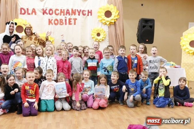 Zdjęcie w galerii na portalu naszraciborz.pl: Gala dla przedszkolaków w ZSOMS wiadomości z regionu