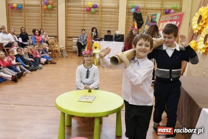 Zdjęcie w galerii na portalu naszraciborz.pl: Gala dla przedszkolaków w ZSOMS wiadomości z regionu