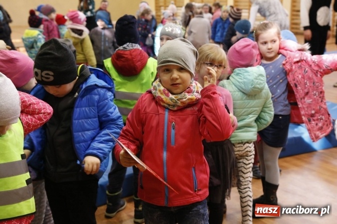 Zdjęcie w galerii na portalu naszraciborz.pl: Gala dla przedszkolaków w ZSOMS wiadomości z regionu