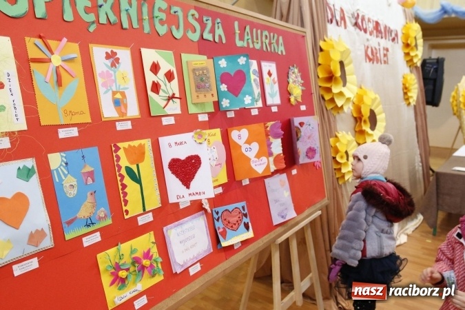 Zdjęcie w galerii na portalu naszraciborz.pl: Gala dla przedszkolaków w ZSOMS wiadomości z regionu