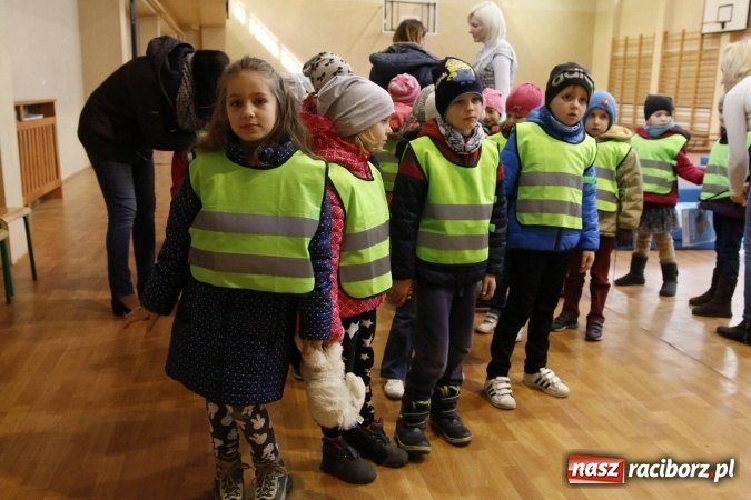 Zdjęcie w galerii na portalu naszraciborz.pl: Gala dla przedszkolaków w ZSOMS wiadomości z regionu