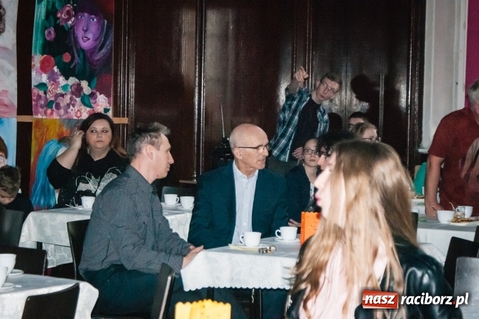 Zdjęcie w galerii na portalu naszraciborz.pl: Kolejny Wieczór Poetycki u Kasprowicza za nami wiadomości z regionu