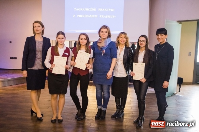 Zdjęcie w galerii na portalu naszraciborz.pl: Hotelarstwo w teorii i praktyce - konkurs w Hotelu Racibor wiadomości z regionu