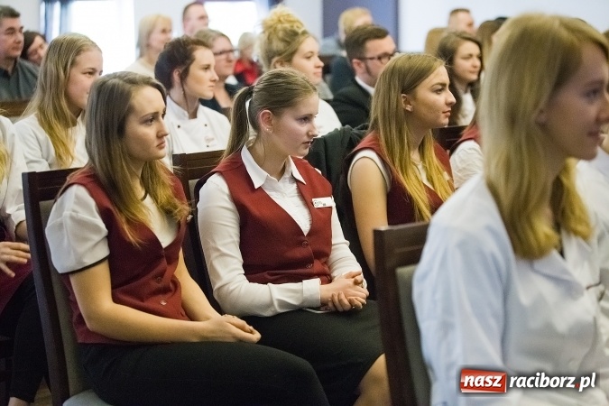 Zdjęcie w galerii na portalu naszraciborz.pl: Podsumowanie projektu unijnego w CKZiU nr 1 wiadomości z regionu
