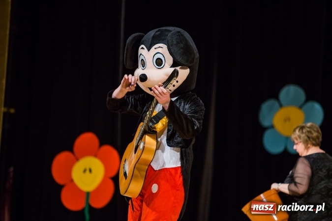 Zdjęcie w galerii na portalu naszraciborz.pl: Koncert charytatywny na rzecz Stowarzyszenia Spektrum w RCK wiadomości z regionu