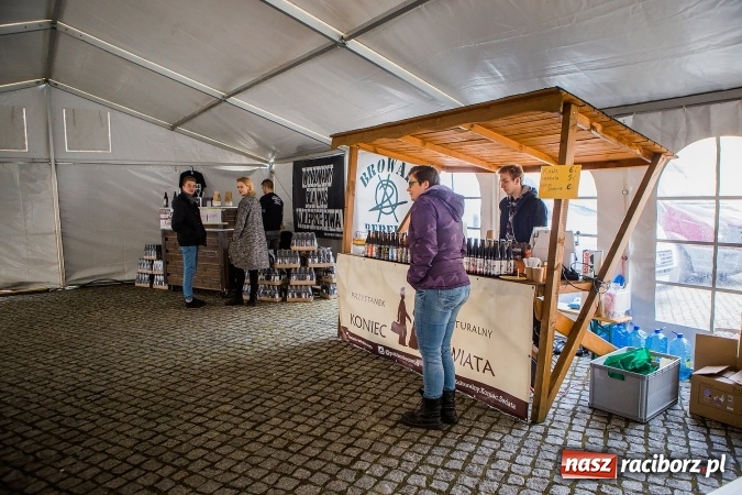 Zdjęcie w galerii na portalu naszraciborz.pl: I Festiwal Piw Rzemieślniczych na Zamku Piastowskim - zobacz kto przyjechał! wiadomości z regionu
