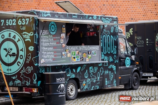 Zdjęcie w galerii na portalu naszraciborz.pl: I Festiwal Piw Rzemieślniczych na Zamku Piastowskim - zobacz kto przyjechał! wiadomości z regionu