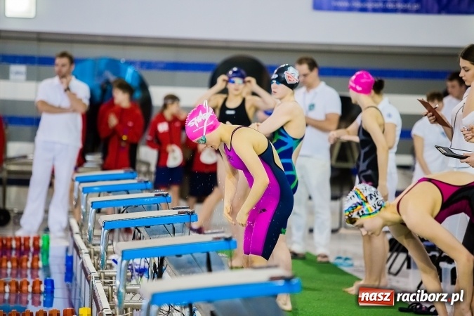 Zdjęcie w galerii na portalu naszraciborz.pl: Mistrzostwa Szkół Sportowych w Pływaniu w H2Ostróg wiadomości z regionu