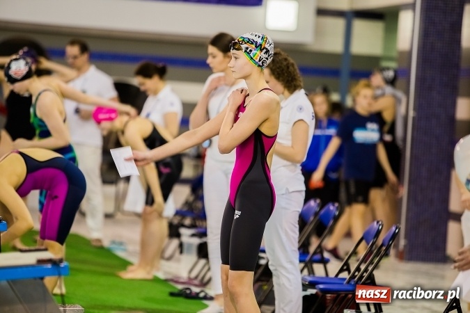 Zdjęcie w galerii na portalu naszraciborz.pl: Mistrzostwa Szkół Sportowych w Pływaniu w H2Ostróg wiadomości z regionu