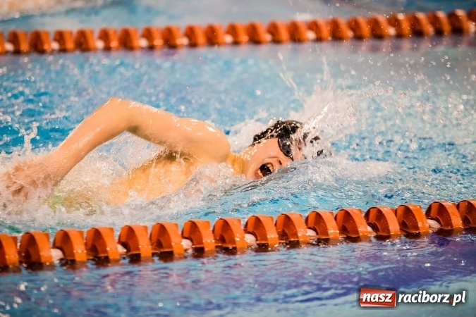 Zdjęcie w galerii na portalu naszraciborz.pl: Mistrzostwa Szkół Sportowych w Pływaniu w H2Ostróg wiadomości z regionu