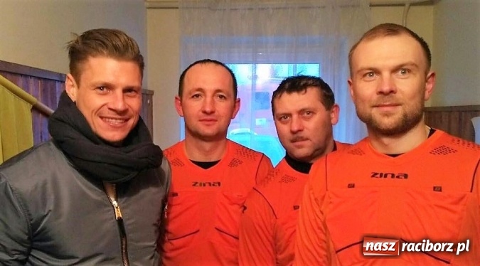Zdjęcie w galerii na portalu naszraciborz.pl: Sędziowie podokręgu Racibórz spotkali się z Łukaszem Piszczkiem wiadomości z regionu