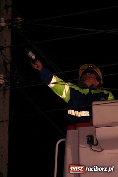 Zdjęcie w galerii na portalu naszraciborz.pl: Pożar domu przy ul. Głównej w Tworkowie. Mieszkała tu samotna staruszka FOTO i WIDEO wiadomości z regionu