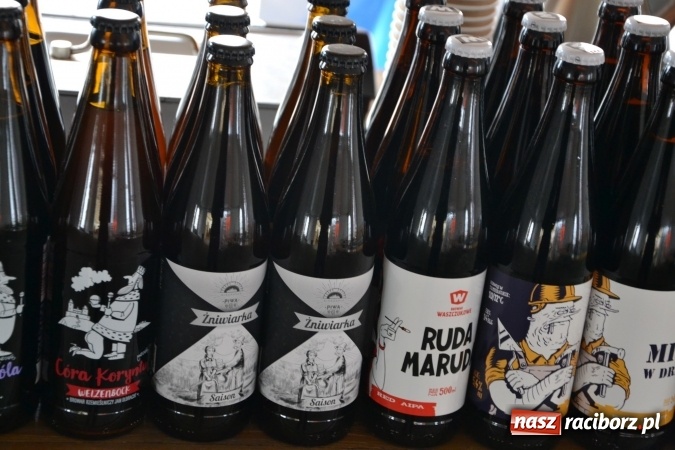 Zdjęcie w galerii na portalu naszraciborz.pl: I Festiwal Piw Rzemieślniczych na Zamku Piastowskim - dzień pierwszy  wiadomości z regionu