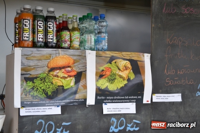 Zdjęcie w galerii na portalu naszraciborz.pl: I Festiwal Piw Rzemieślniczych na Zamku Piastowskim - dzień pierwszy  wiadomości z regionu