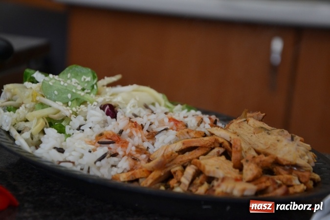 Zdjęcie w galerii na portalu naszraciborz.pl: I Festiwal Piw Rzemieślniczych na Zamku Piastowskim - dzień pierwszy  wiadomości z regionu