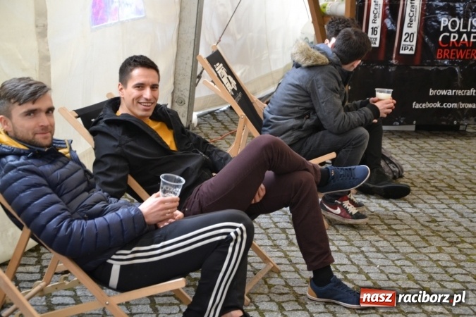 Zdjęcie w galerii na portalu naszraciborz.pl: I Festiwal Piw Rzemieślniczych na Zamku Piastowskim - dzień pierwszy  wiadomości z regionu