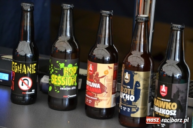 Zdjęcie w galerii na portalu naszraciborz.pl: I Festiwal Piw Rzemieślniczych na Zamku Piastowskim - dzień pierwszy  wiadomości z regionu