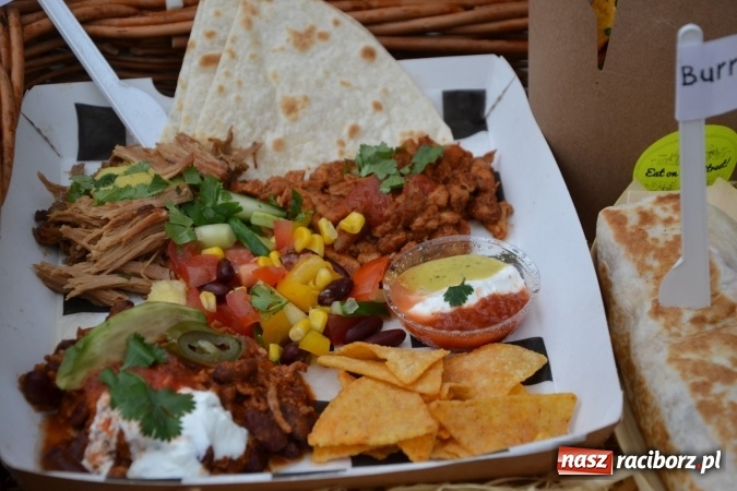 Zdjęcie w galerii na portalu naszraciborz.pl: I Festiwal Piw Rzemieślniczych na Zamku Piastowskim - dzień pierwszy  wiadomości z regionu