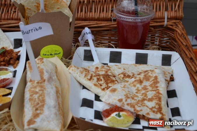 Zdjęcie w galerii na portalu naszraciborz.pl: I Festiwal Piw Rzemieślniczych na Zamku Piastowskim - dzień pierwszy  wiadomości z regionu