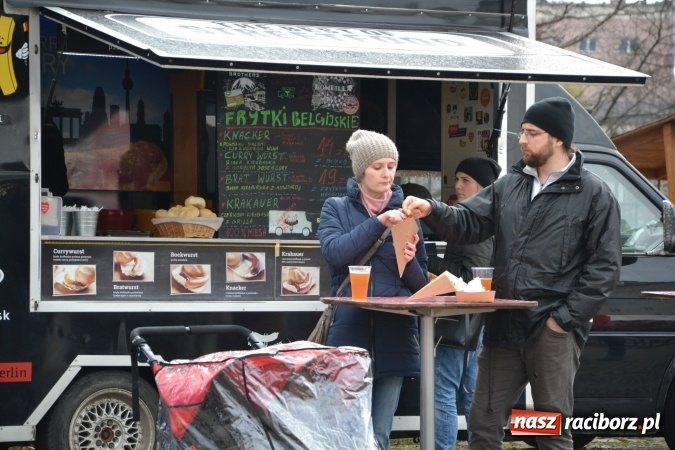 Zdjęcie w galerii na portalu naszraciborz.pl: I Festiwal Piw Rzemieślniczych na Zamku Piastowskim - dzień pierwszy  wiadomości z regionu