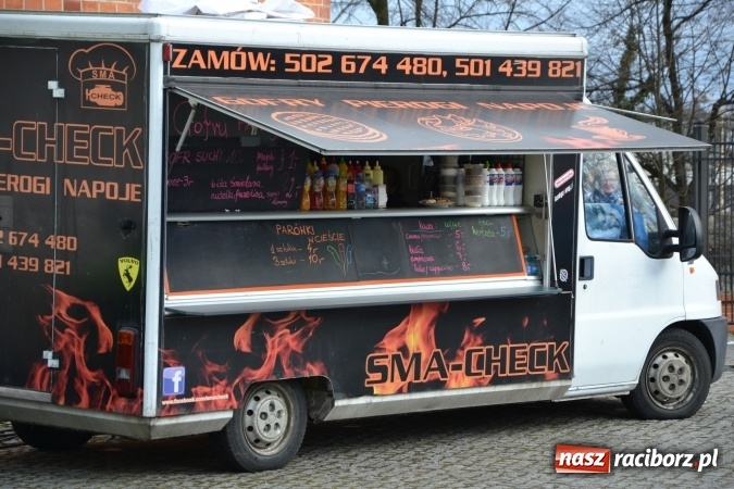 Zdjęcie w galerii na portalu naszraciborz.pl: I Festiwal Piw Rzemieślniczych na Zamku Piastowskim - dzień pierwszy  wiadomości z regionu