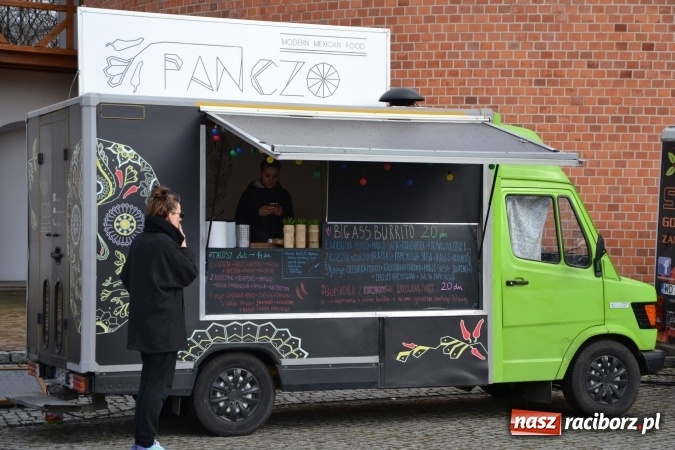 Zdjęcie w galerii na portalu naszraciborz.pl: I Festiwal Piw Rzemieślniczych na Zamku Piastowskim - dzień pierwszy  wiadomości z regionu