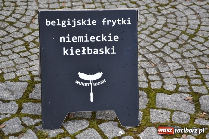 Zdjęcie w galerii na portalu naszraciborz.pl: I Festiwal Piw Rzemieślniczych na Zamku Piastowskim - dzień pierwszy  wiadomości z regionu