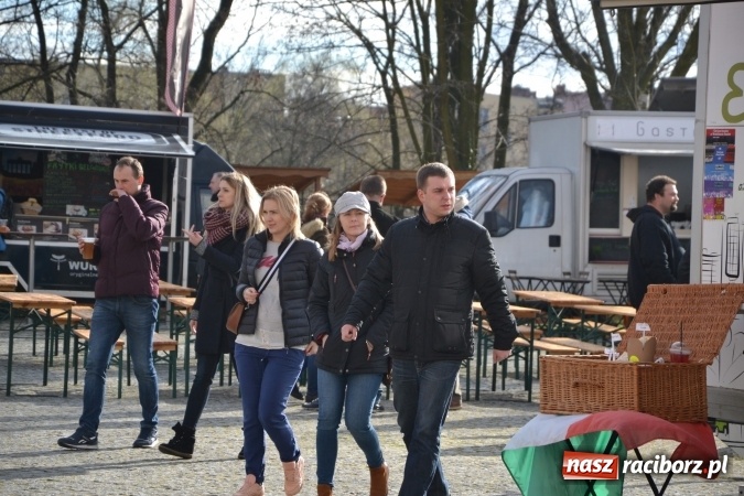 Zdjęcie w galerii na portalu naszraciborz.pl: I Festiwal Piw Rzemieślniczych na Zamku Piastowskim - dzień pierwszy  wiadomości z regionu
